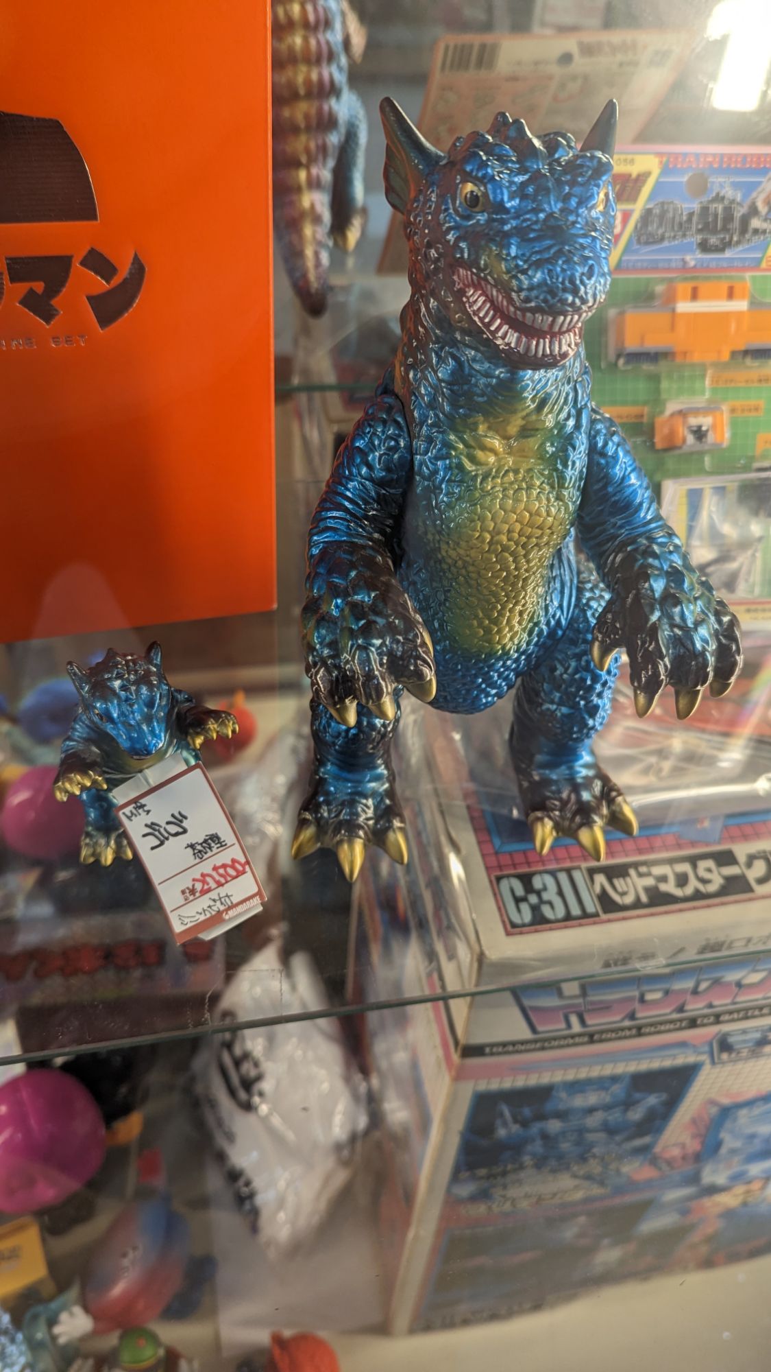 Travels in Japan! Day 2! Nakano Broadway Kaiju Hunting, and Sakura
